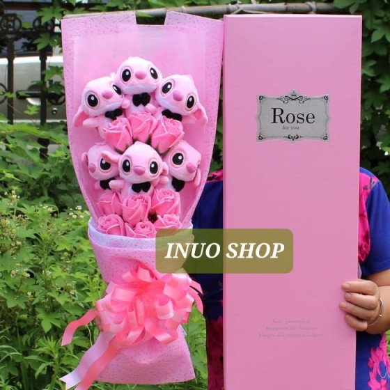 Ramo de stitch y rosas✨️